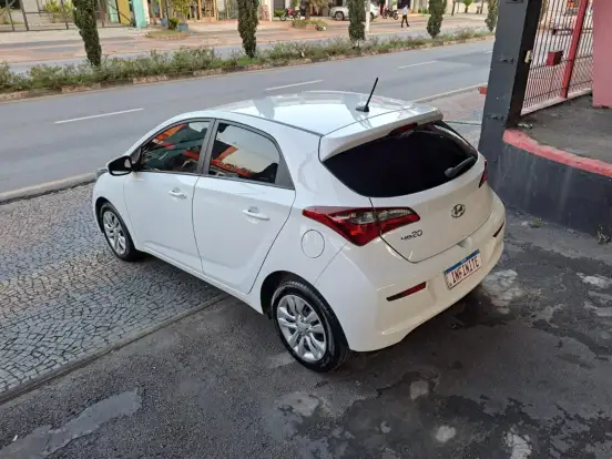 HYUNDAI-HB20-1.0 COMFORT PLUS 12V FLEX 4P MANUAL HYUNDAI-HB20-2019