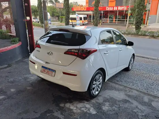 HYUNDAI-HB20-1.0 COMFORT PLUS 12V FLEX 4P MANUAL HYUNDAI-HB20-2019