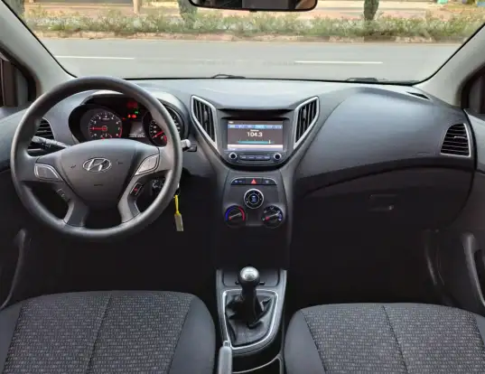 HYUNDAI-HB20-2019
