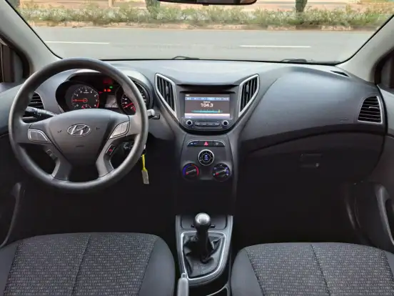 HYUNDAI-HB20-1.0 COMFORT PLUS 12V FLEX 4P MANUAL HYUNDAI-HB20-2019