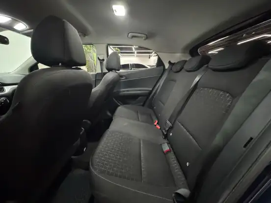 HYUNDAI-HB20-2023