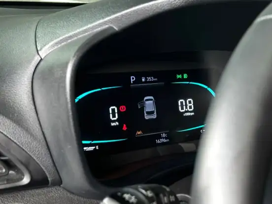 HYUNDAI-HB20-2024