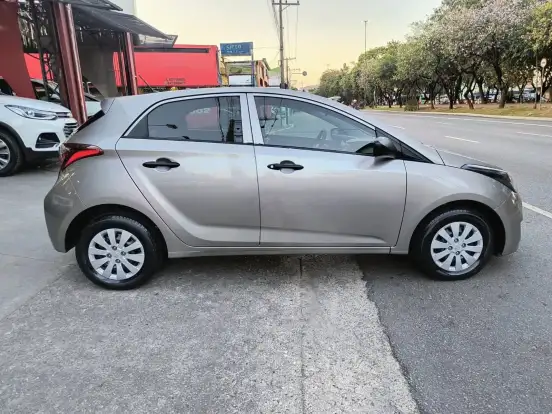 HYUNDAI-HB20-2018
