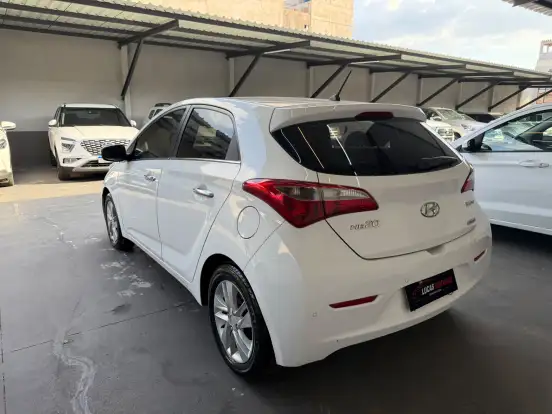 HYUNDAI-HB20-1.6 PREMIUM 16V FLEX 4P AUTOMÁTICO HYUNDAI-HB20-2014