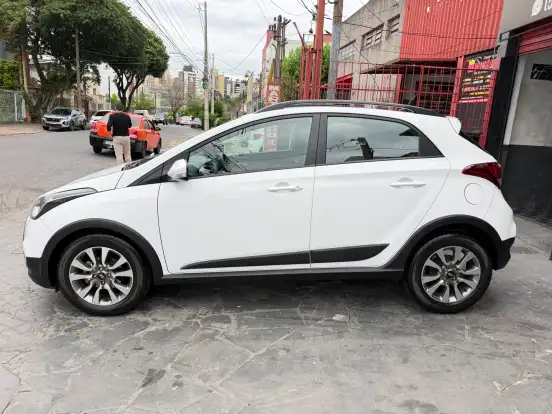 HYUNDAI-HB20-1.6 PREMIUM 16V FLEX 4P AUTOMÁTICO HYUNDAI-HB20-2016