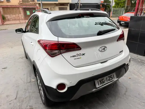 HYUNDAI-HB20-2016