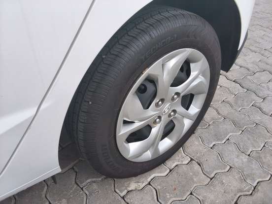 HYUNDAI-HB20-2025