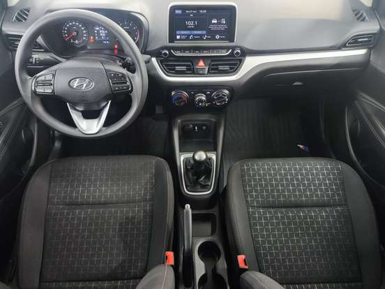HYUNDAI-HB20-2023