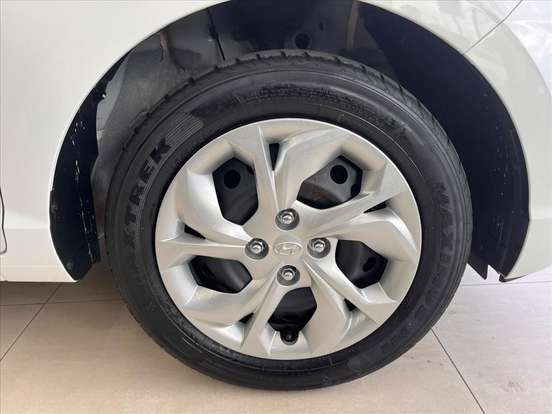 HYUNDAI-HB20-2021