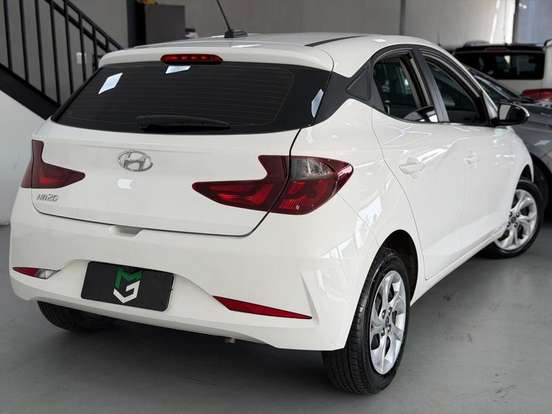 HYUNDAI-HB20-2022