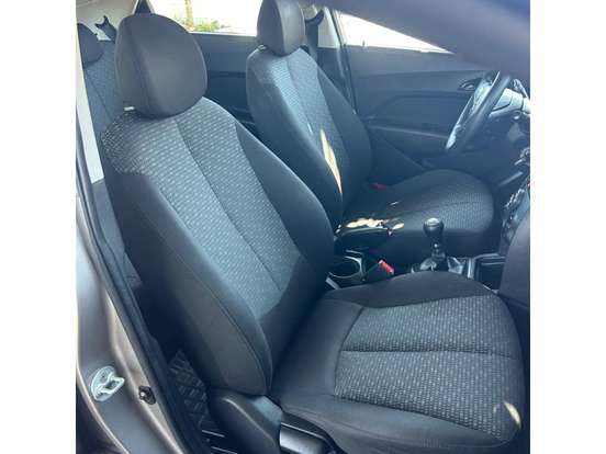 HYUNDAI-HB20-2016