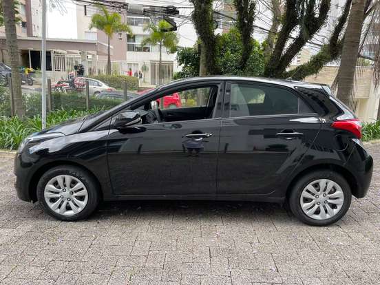 HYUNDAI-HB20-2016