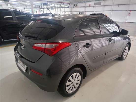HYUNDAI-HB20-2017