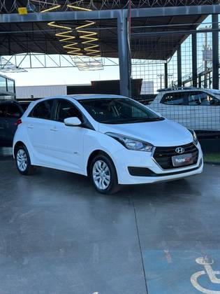 HYUNDAI HB20 1.0 COMFORT 12V FLEX 4P MANUAL