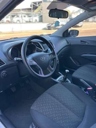 HYUNDAI-HB20-2017