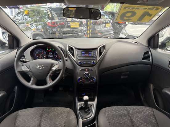HYUNDAI-HB20-2018