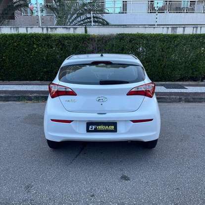 HYUNDAI-HB20-2017