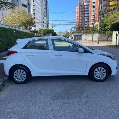 HYUNDAI-HB20-2017
