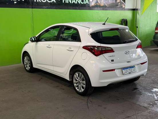HYUNDAI-HB20-1.0 COMFORT PLUS 12V FLEX 4P MANUAL HYUNDAI-HB20-2018