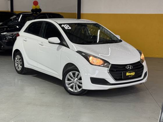 HYUNDAI HB20 1.0 COMFORT PLUS 12V FLEX 4P MANUAL