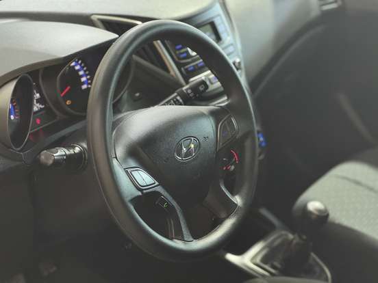 HYUNDAI-HB20-1.0 COMFORT PLUS 12V FLEX 4P MANUAL HYUNDAI-HB20-2017