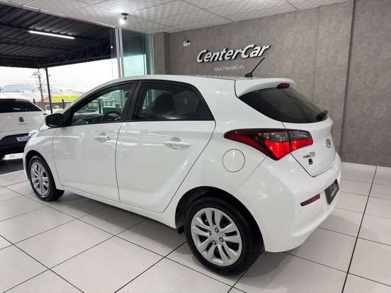 HYUNDAI-HB20-2018