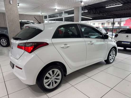 HYUNDAI-HB20-1.0 COMFORT PLUS 12V FLEX 4P MANUAL HYUNDAI-HB20-2018