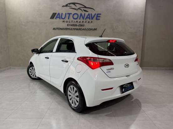 HYUNDAI-HB20-1.0 COMFORT PLUS 12V FLEX 4P MANUAL HYUNDAI-HB20-2014