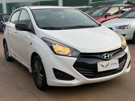 HYUNDAI-HB20-1.0 SPICY 12V FLEX 4P MANUAL HYUNDAI-HB20-2015