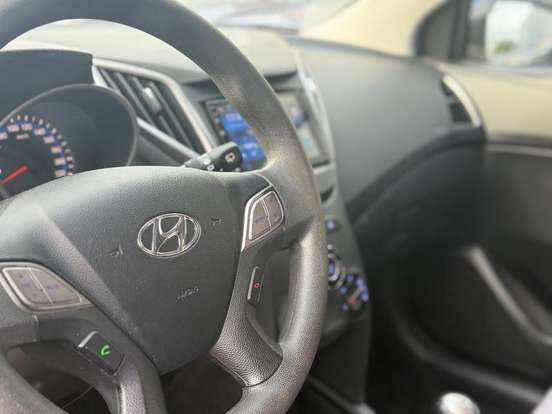 HYUNDAI-HB20-2015