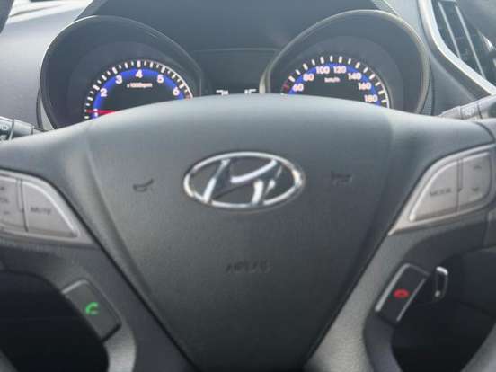 HYUNDAI-HB20-2015