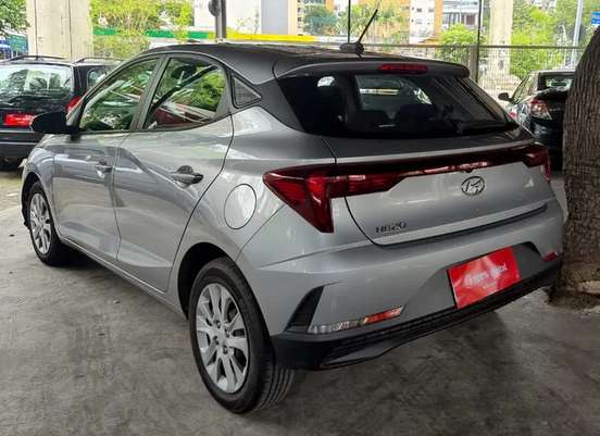 HYUNDAI-HB20-2023
