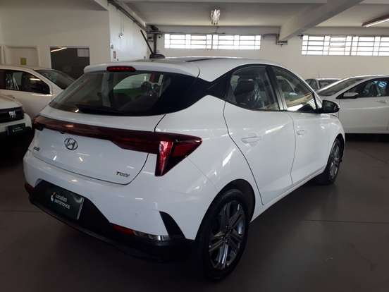 HYUNDAI-HB20-2024