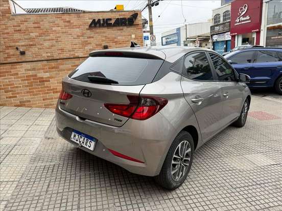 HYUNDAI-HB20-2021