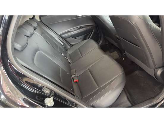 HYUNDAI-HB20-2025