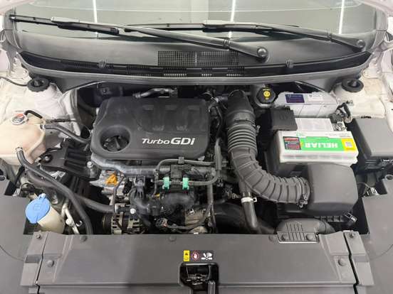 HYUNDAI-HB20-2023