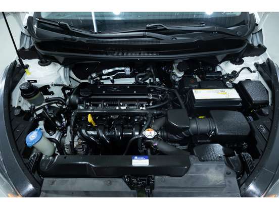HYUNDAI-HB20-1.6 COMFORT PLUS 16V FLEX 4P MANUAL HYUNDAI-HB20-2015