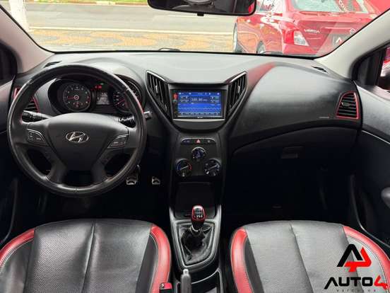 HYUNDAI-HB20-2017
