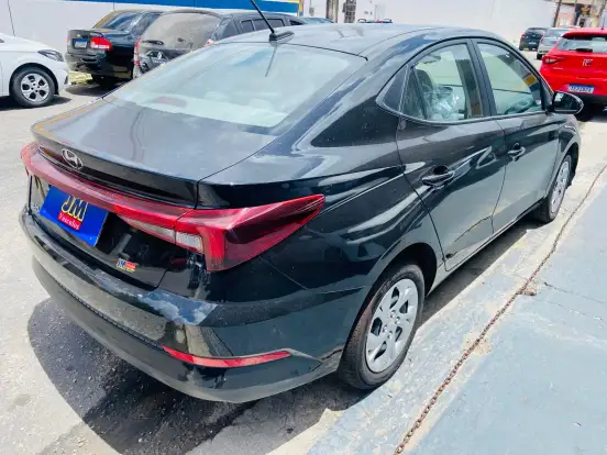 HYUNDAI-HB20S-2025