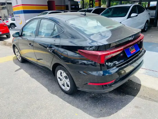HYUNDAI-HB20S-2025