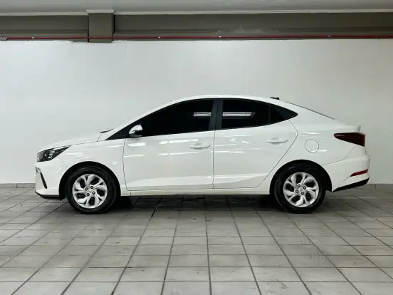 HYUNDAI-HB20S-2025