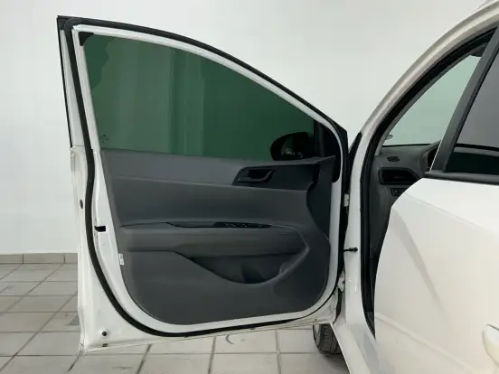HYUNDAI-HB20S-2025