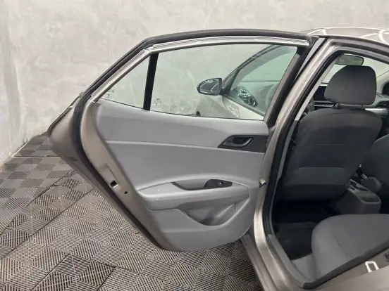 HYUNDAI-HB20S-2024