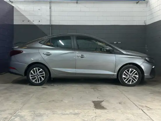 HYUNDAI-HB20S-2024