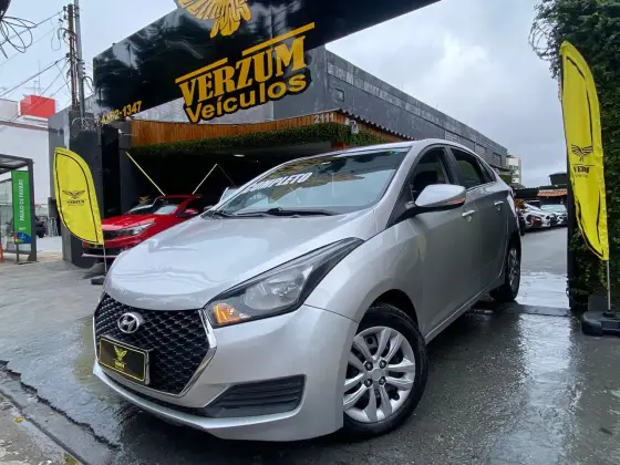 HYUNDAI HB20S 1.0 COMFORT PLUS 12V FLEX 4P MANUAL