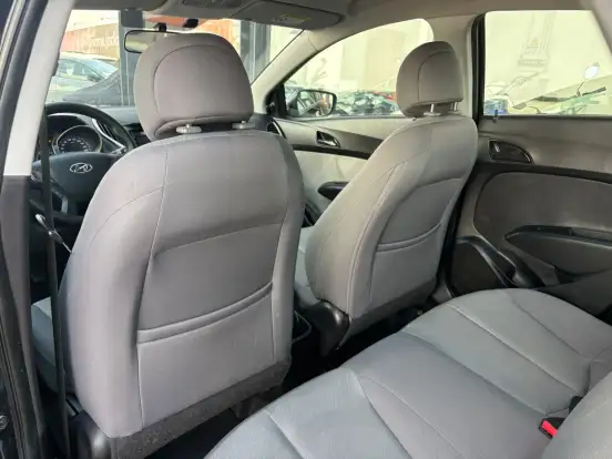 HYUNDAI-HB20S-2014
