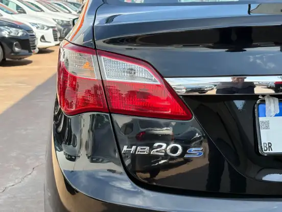 HYUNDAI-HB20S-2014