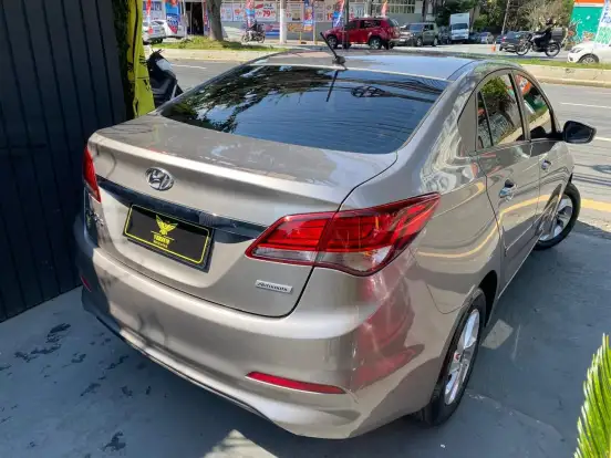 HYUNDAI-HB20S-1.6 COMFORT PLUS 16V FLEX 4P AUTOMÁTICO HYUNDAI-HB20S-2016