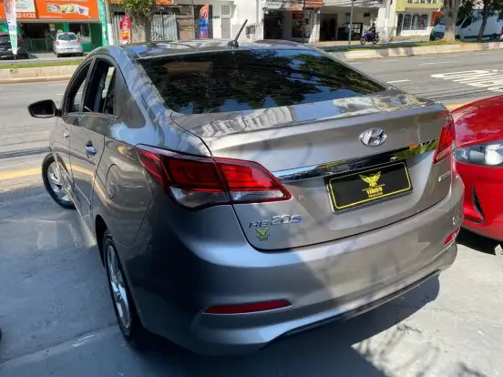 HYUNDAI-HB20S-1.6 COMFORT PLUS 16V FLEX 4P AUTOMÁTICO HYUNDAI-HB20S-2016