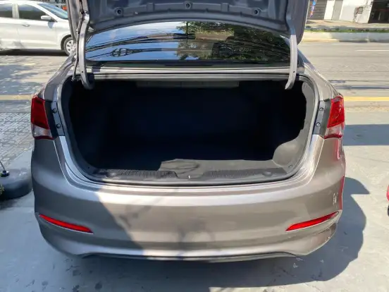 HYUNDAI-HB20S-1.6 COMFORT PLUS 16V FLEX 4P AUTOMÁTICO HYUNDAI-HB20S-2016